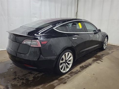 Used 2018 Tesla Model 3 Mid Range image 6