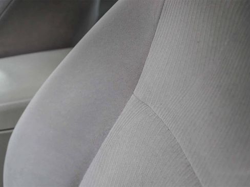 Used 2011 Toyota Corolla LE image 19