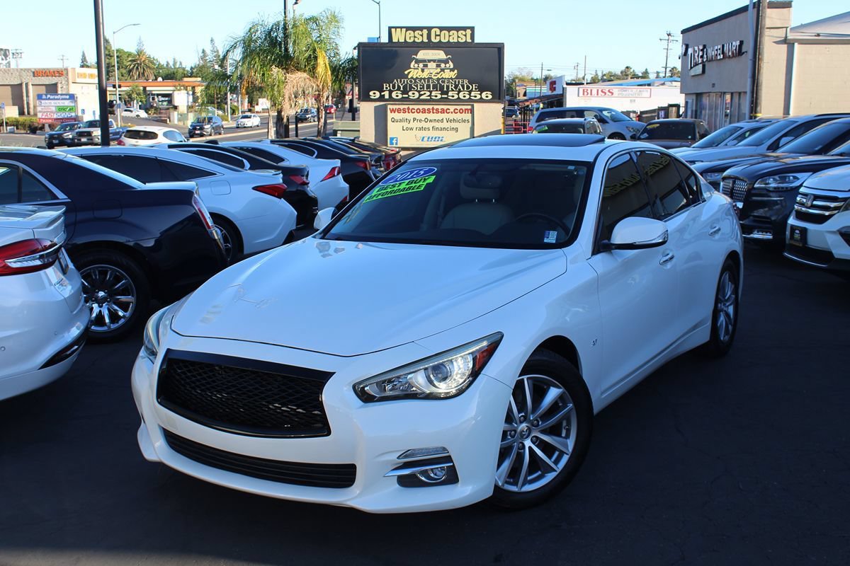Used 2015 INFINITI Q50 Premium w/ Navigation Package RWD image 39