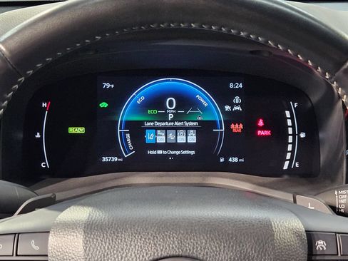 Used 2025 Toyota Camry SE FWD image 15