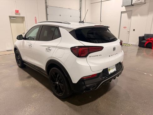 Used 2024 Buick Encore GX Sport Touring image 7