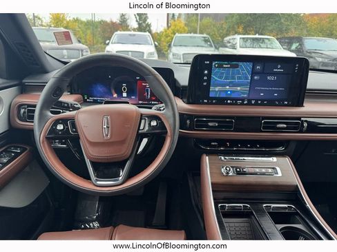 Certified 2025 Lincoln Aviator Reserve w/ Equipment Group 201A image 62