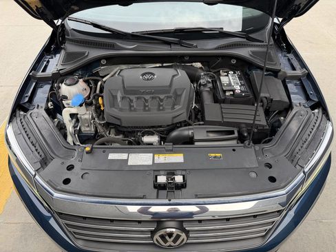 Used 2021 Volkswagen Passat 2.0T SE image 30