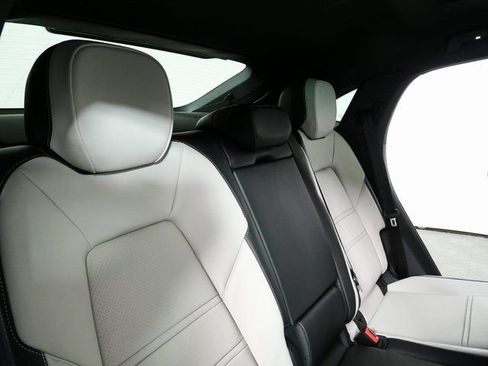 New 2026 Porsche Cayenne Coupe image 24