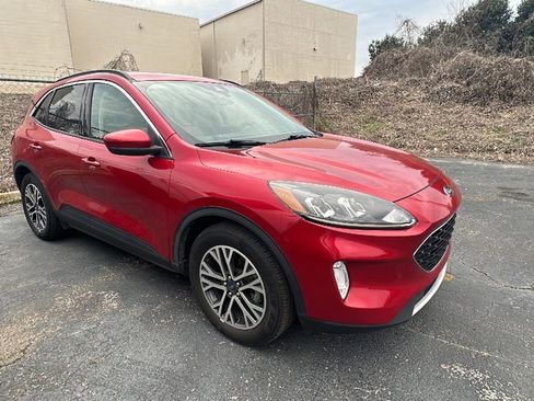 Used 2020 Ford Escape SEL image 10