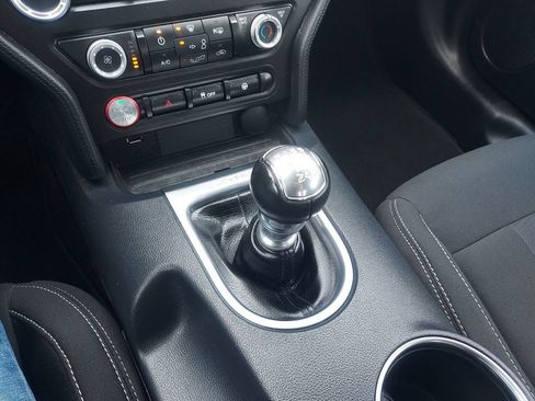 Used 2021 Ford Mustang GT RWD image 15