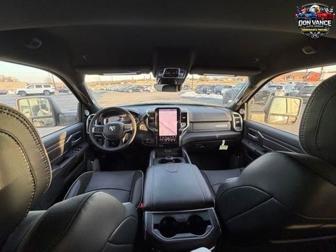 New 2025 RAM 2500 Laramie AWD/4WD image 12
