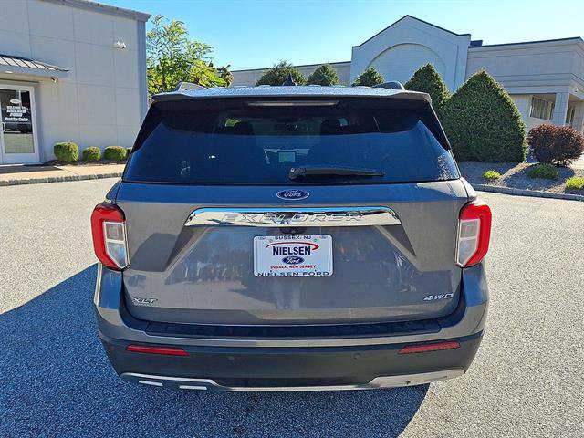 Certified 2021 Ford Explorer XLT w/ Equipment Group 202A AWD/4WD image 23