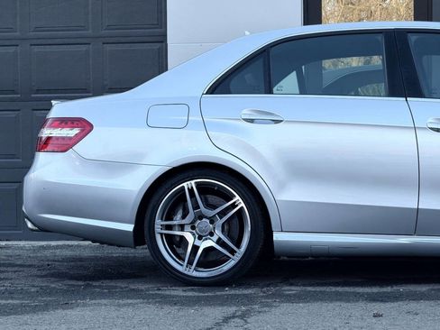 Used 2010 Mercedes-Benz E 63 AMG Sedan image 21