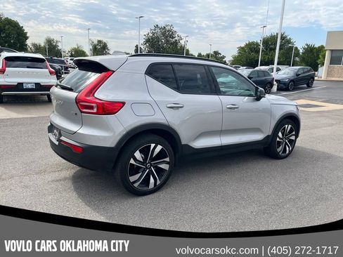 Certified 2024 Volvo XC40 B5 Plus w/ Protection Package Premier AWD/4WD image 5