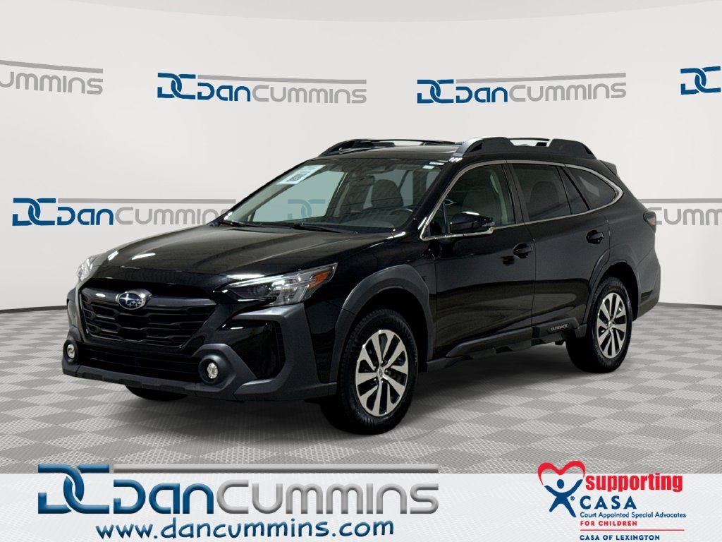 Used 2023 Subaru Outback Premium AWD/4WD image 1