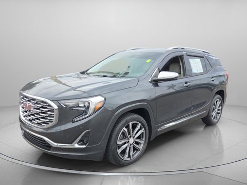 Used 2019 GMC Terrain Denali w/ Advanced Safety Package image 2