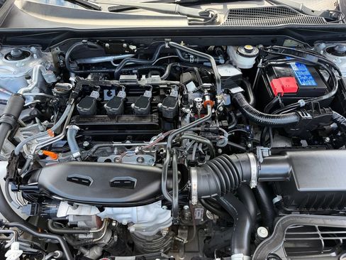 Used 2022 Honda Civic Touring image 29
