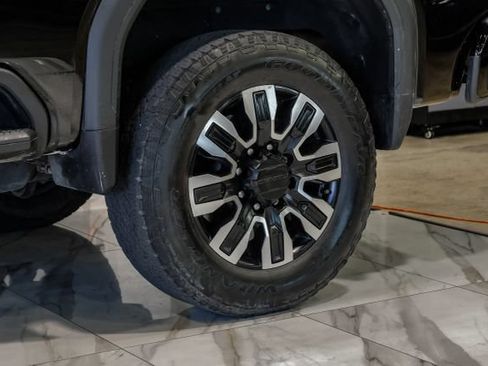 Used 2024 GMC Sierra 2500 Denali Ultimate AWD/4WD image 86