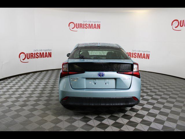 Used 2019 Toyota Prius LE FWD image 6