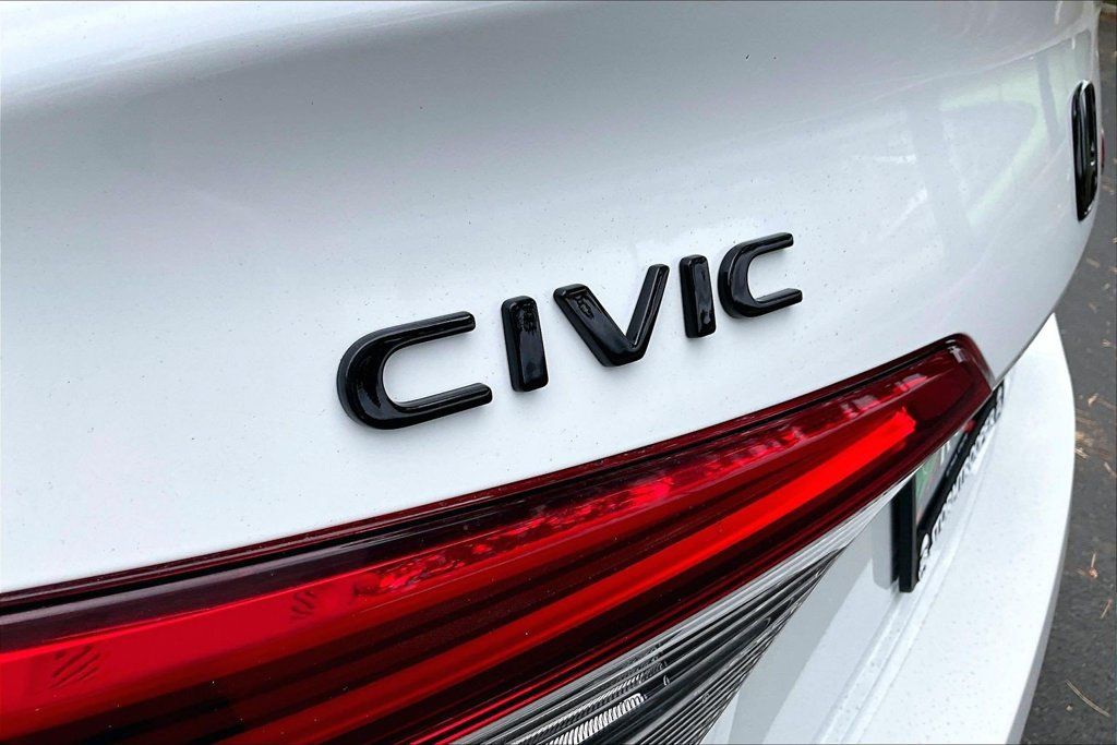 Used 2023 Honda Civic Sport image 33
