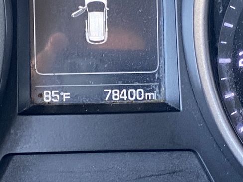 Used 2017 Hyundai Santa Fe Sport FWD image 30
