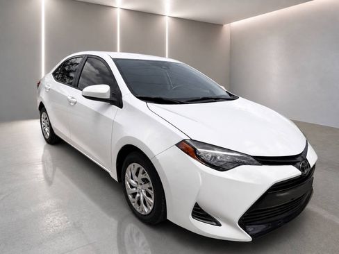 Used 2019 Toyota Corolla LE FWD image 1