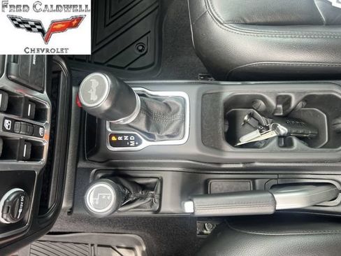 Used 2021 Jeep Wrangler Unlimited Sahara AWD/4WD image 21