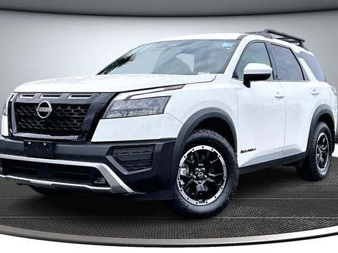 New 2025 Nissan Pathfinder Rock Creek image 2