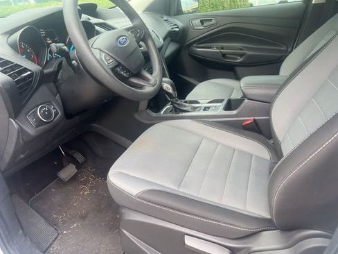 Used 2019 Ford Escape S image 6