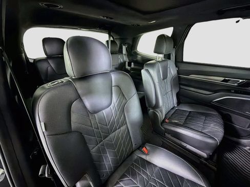 Used 2025 Kia Telluride SX Prestige X-Line AWD/4WD image 32