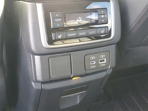 Certified 2024 Subaru Ascent Limited image 13
