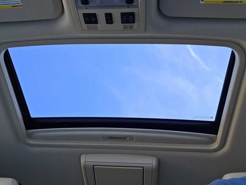 Used 2007 Cadillac Escalade AWD w/ Information Package image 18