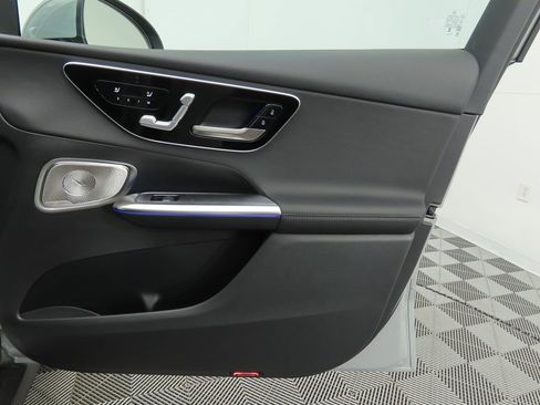 Certified 2025 Mercedes-Benz GLC 300 image 25