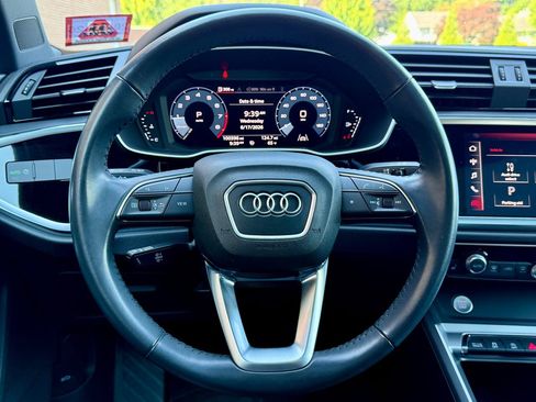 Used 2020 Audi Q3 2.0T Premium AWD/4WD image 23