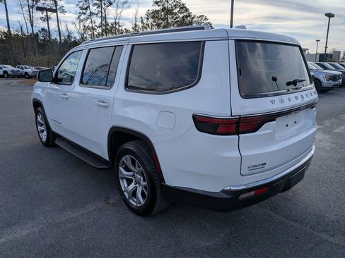 Used 2022 Jeep Wagoneer Series I w/ Premium Group I image 6