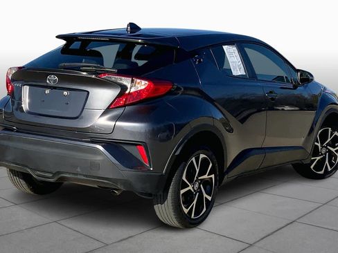 Used 2021 Toyota C-HR XLE image 11