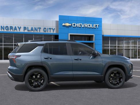 New 2026 Chevrolet Equinox LT w/ Midnight Edition FWD image 5