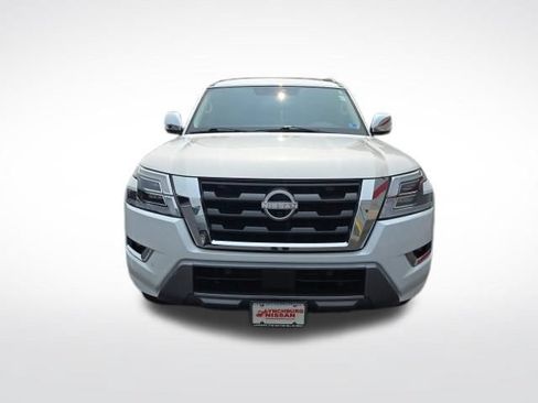 Used 2023 Nissan Armada Platinum w/ Captain's Chairs Package AWD/4WD image 7