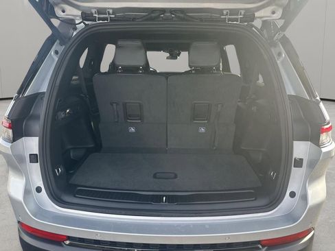 New 2025 Jeep Grand Cherokee L Altitude image 35