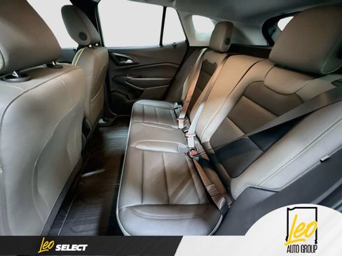 Used 2025 Chevrolet Trax ACTIV w/ Sunroof Package FWD image 26