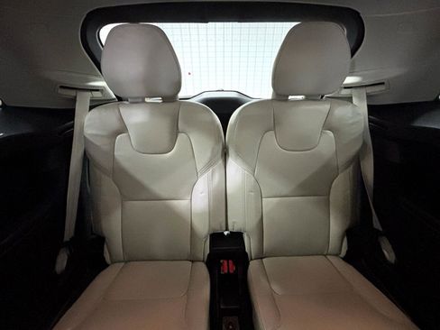 Used 2021 Volvo XC90 T6 Inscription w/ Climate Package image 10