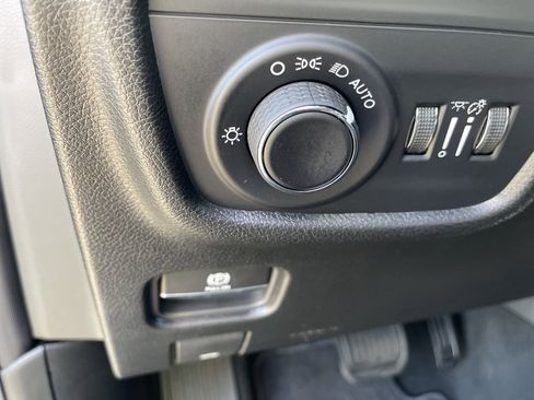 New 2025 Jeep Grand Cherokee Laredo X image 21