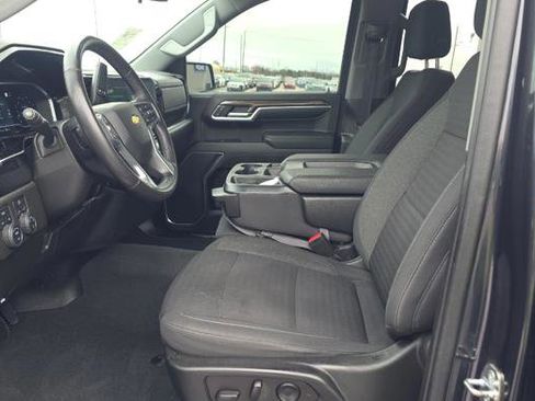 Used 2022 Chevrolet Silverado 1500 LT image 6