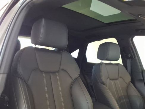 Used 2025 Audi Q5 2.0T Premium Plus w/ Premium Plus Package image 23