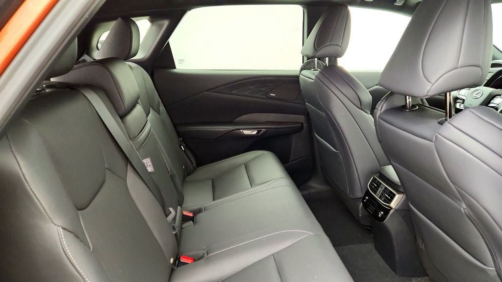 Used 2024 Lexus RX 350 F Sport w/ Convenience Package AWD/4WD image 21