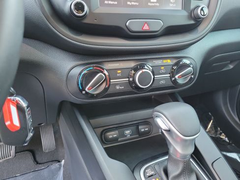 Certified 2021 Kia Soul GT-Line FWD image 18