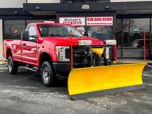 Used 2017 Ford F350 XL image 1