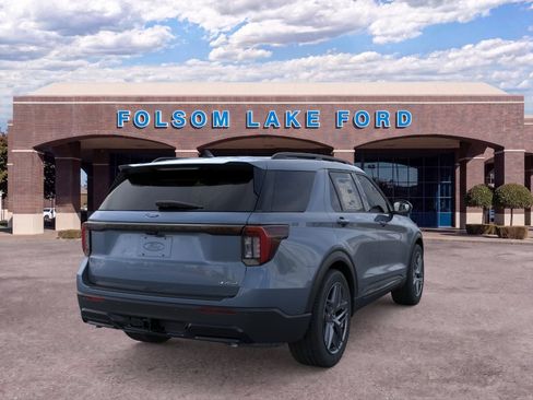 New 2026 Ford Explorer ST-Line w/ ST-Line Street Pack AWD/4WD image 8