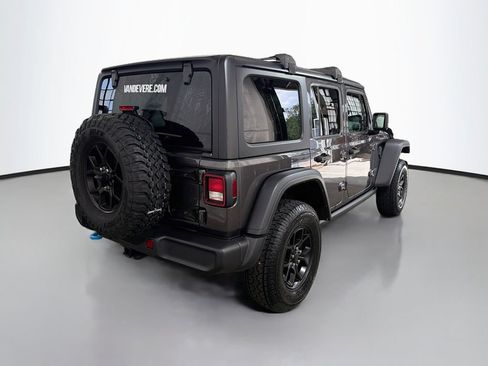 Used 2024 Jeep Wrangler Unlimited AWD/4WD image 9