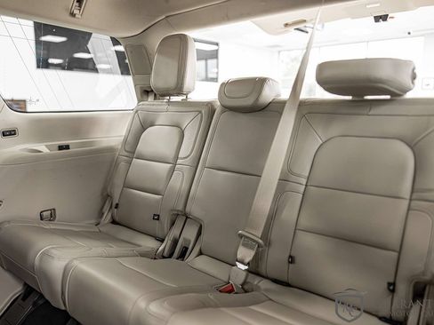 Used 2021 Lincoln Navigator Reserve w/ Luxury Package AWD/4WD image 35