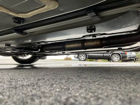 Used 2009 Pontiac Solstice Coupe w/ Premium Package image 31