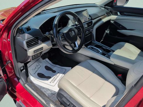 Used 2018 Honda Accord Touring image 31