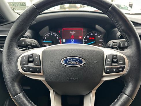 Used 2020 Ford Explorer XLT w/ Equipment Group 202A image 24