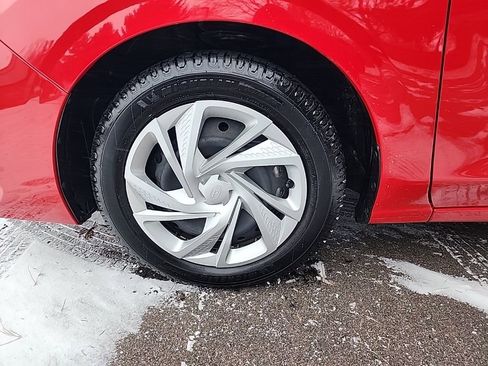 Used 2024 Subaru Impreza 2.0i image 10